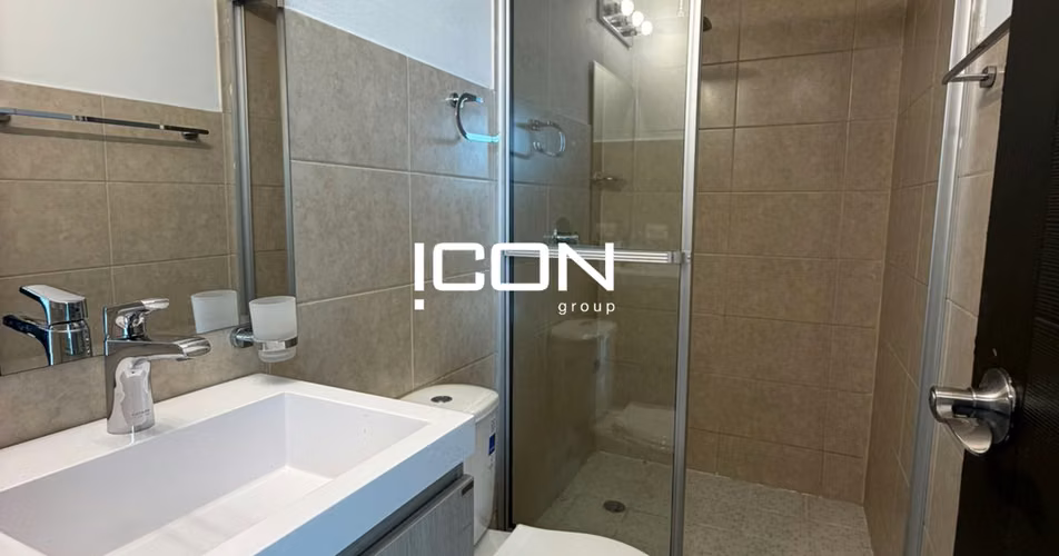 Venta Apartamento a pasos del Parque Omar. CM
