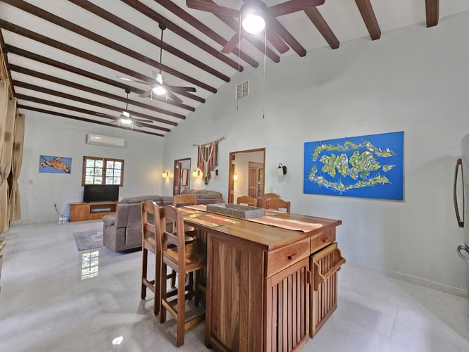 Casa Estilo Artesanal Lista para Mudarse – Pedasí