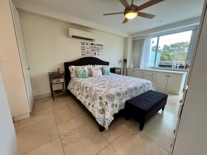 Exclusivo apartamento en Playa Bonita a solo 15 minutos de la ciudad.