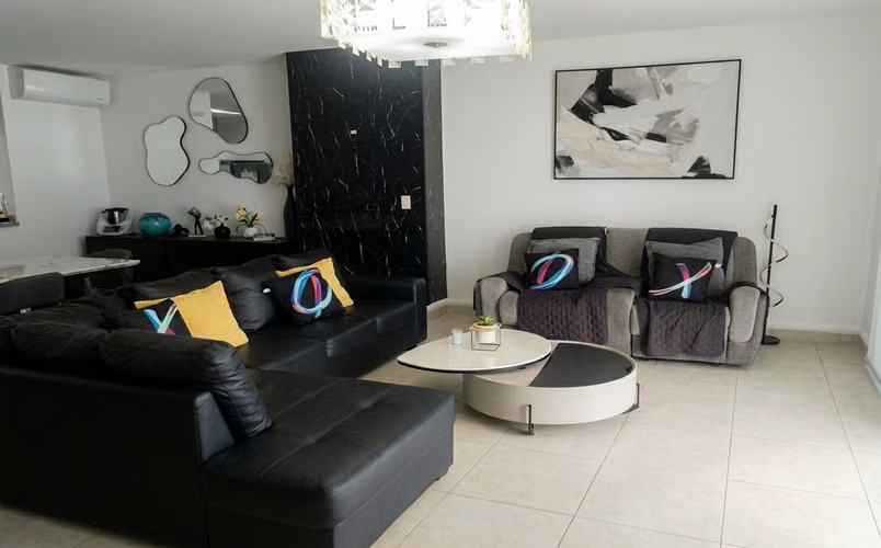 Apartamento en Avenida Balboa  | con balcón y vista al mar