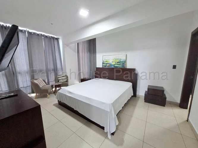 ¡Vive el lujo frente al mar en Rivage, Avenida Balboa!  GC