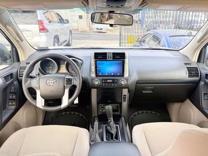 Toyota Land Cruiser Prado 2010 - Imagen 9