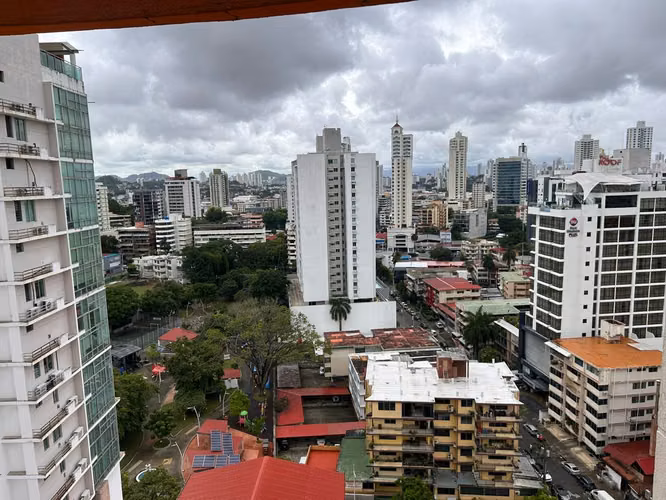 Alquiler Apartamento El Cangrejo calle Alberto Navarro 3R 2B CBE 2 Estacionamientos - Imagen 3