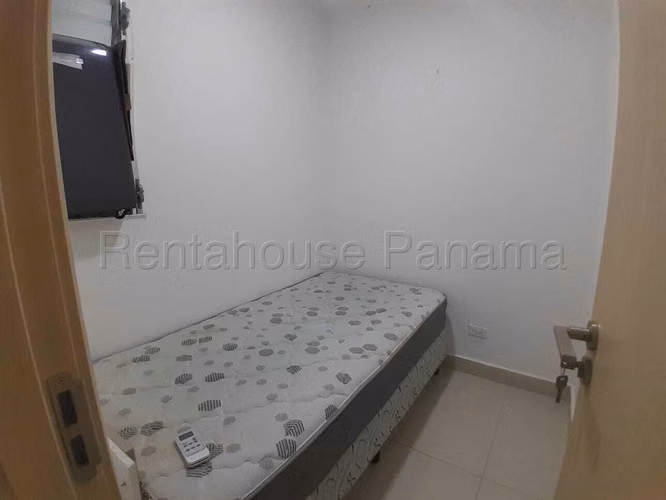 ¡Amplio Apartamento Amoblado en Alquiler en Balboa Bay!  GC