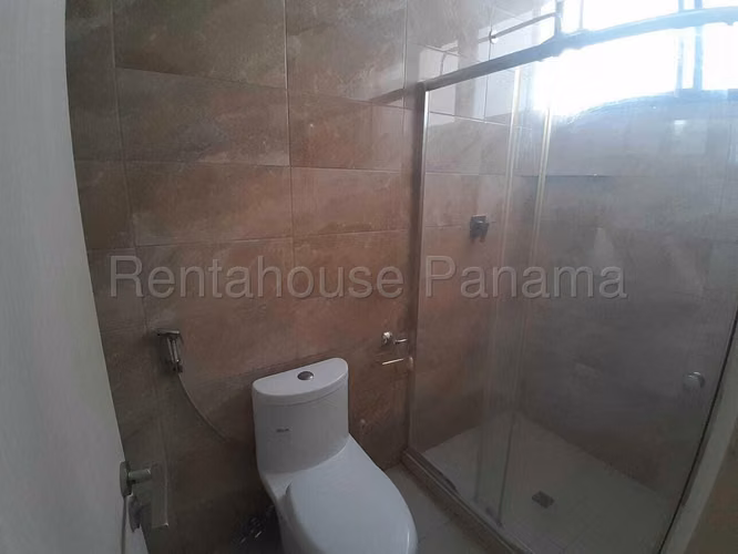¡Amplio Apartamento Amoblado en Alquiler en Balboa Bay!  GC