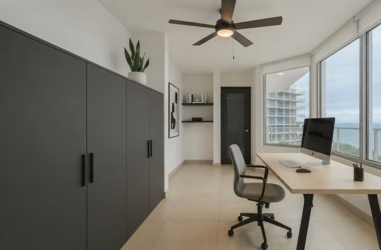 * Apartamento en Avenida Balboa I amoblado I 3 Rec I con balcón y vista al mar