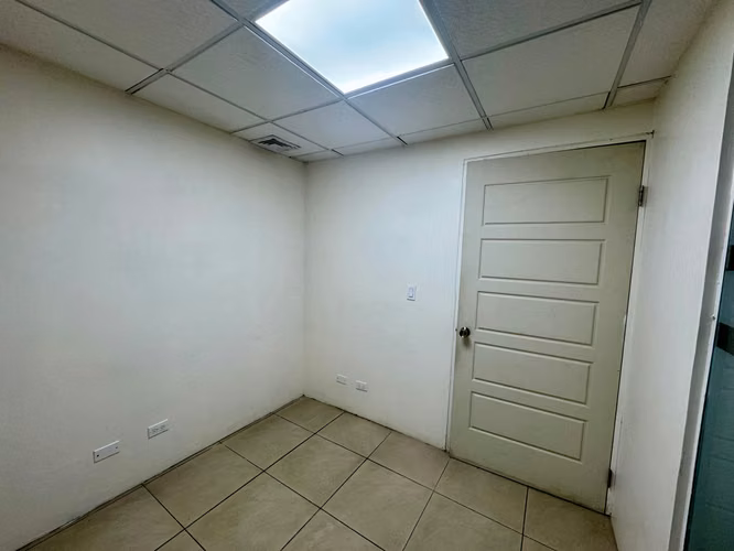 OFICINA CERCA DE MULTICENTRO · PLAZA PAITILLA · 6E