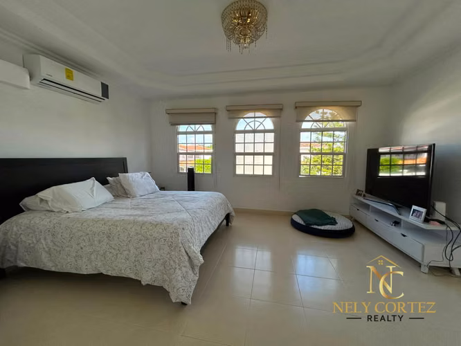Alquiler de Casa en Costa del Este, Residencial Costa Bay