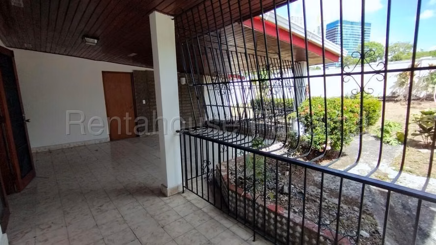 Casa en Alquiler en los Ángeles 26AECC7842