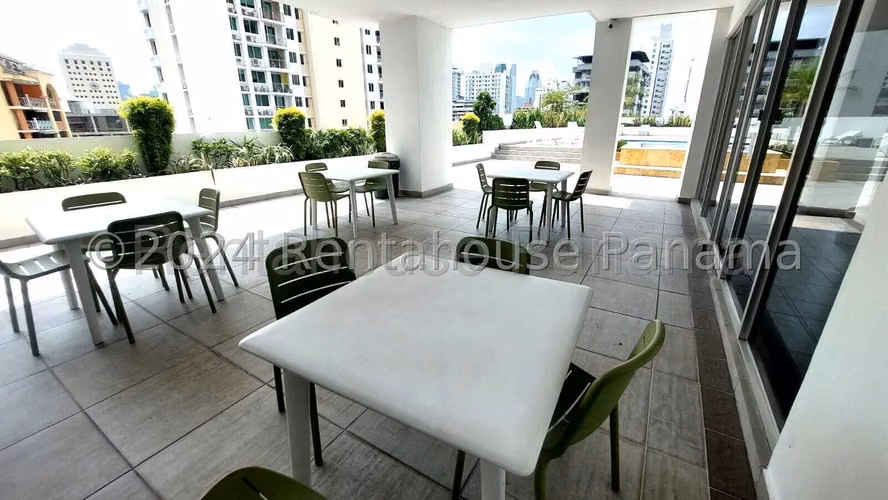 Se Vende Apartamento en El Carmen DPA27-543