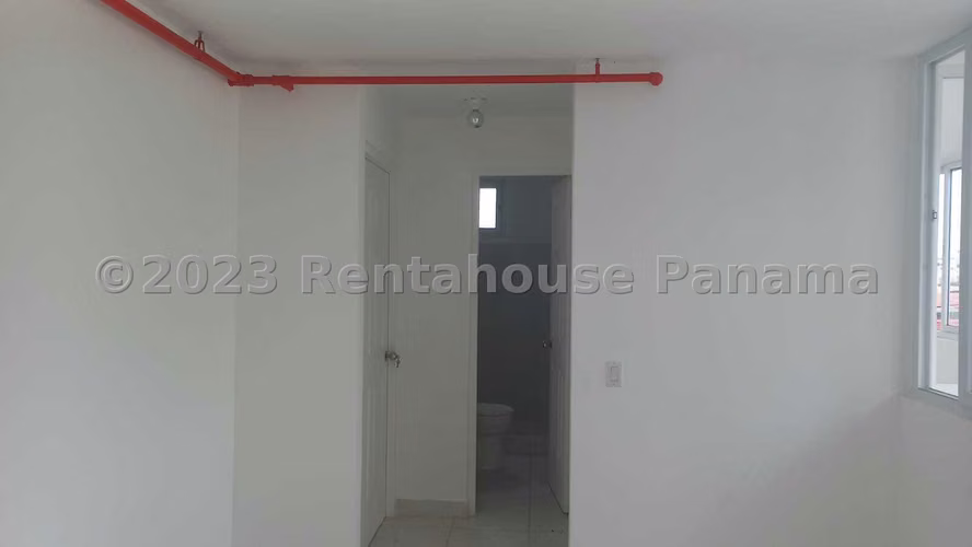 Se Vende Apartamento en Llano Bonito DPA23-6541