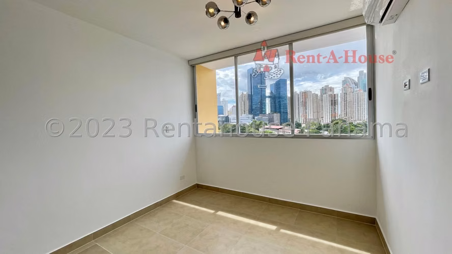 Vendo Apartamento de 113 m² en PH The One Tower, San Francisco 27-317GG