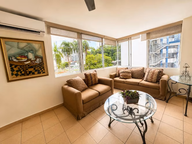 ALQUILER APARTAMENTO EL CANGREJO SEMI AMOBLADO PH HILTON PARK MLD