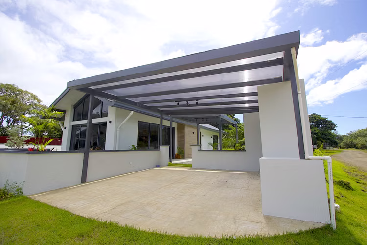 Casa Nueva con Energía Solar en Comunidad Cerrada – Cañas