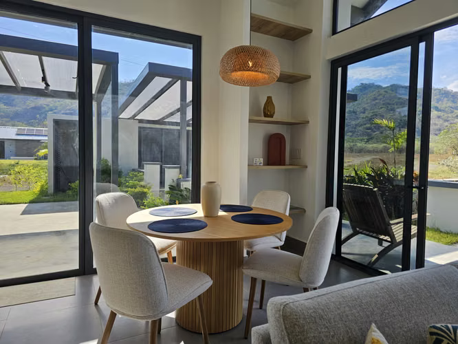 Casa Nueva con Energía Solar en Comunidad Cerrada – Cañas