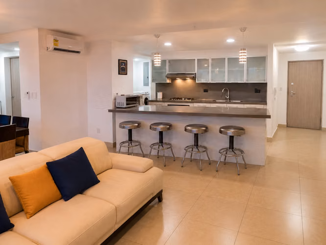 . ! Apartamento en Clayton 150m2 | 3 Recamaras | 2 parking Amoblado