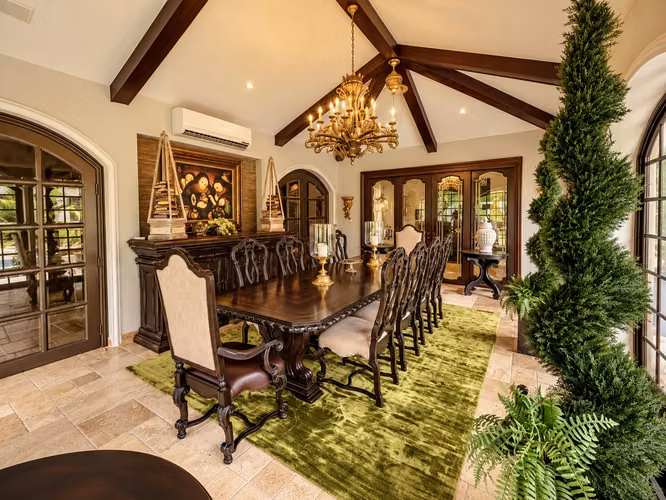 CASA EN COSTA DEL ESTE MANSION 1337M2 CON PISICNA BALMORAL - Imagen 3