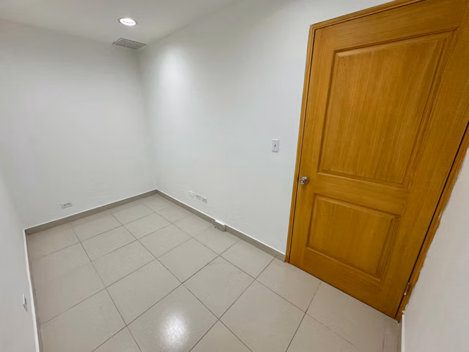 OFICINAS PRIVADAS · PLAZA PAITILLA · VARIOS TAMAÑOS