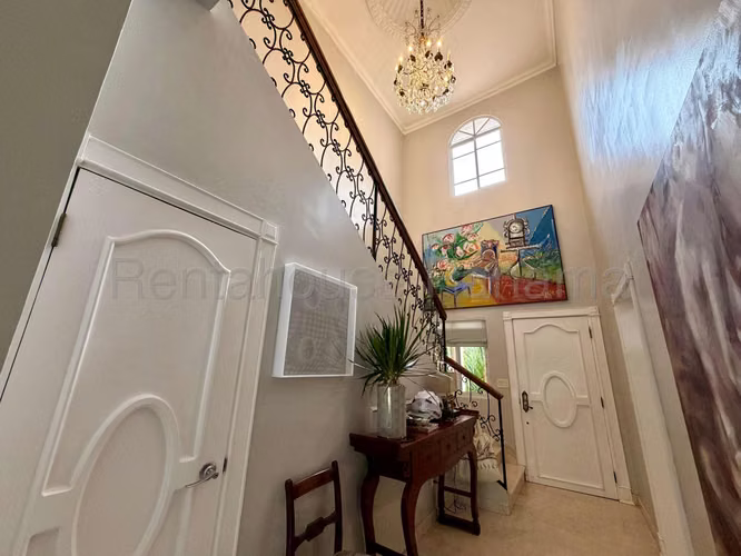 Casa en Venta en Costa del Este 27EPP631