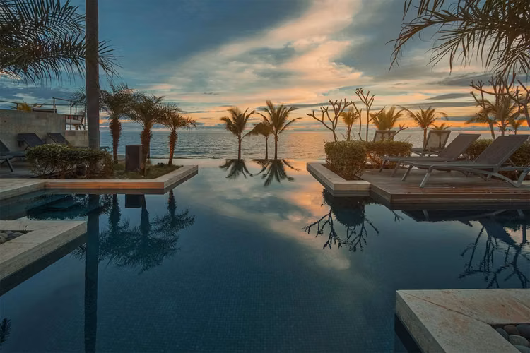 Apartamentos Frente al Mar en Comunidad Cerrada – San Carlos