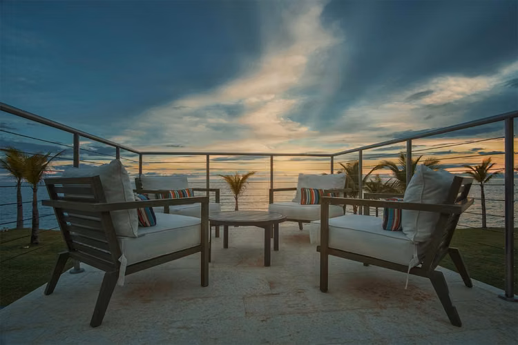 Apartamentos Frente al Mar en Comunidad Cerrada – San Carlos