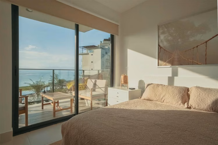 Apartamentos Frente al Mar en Comunidad Cerrada – San Carlos