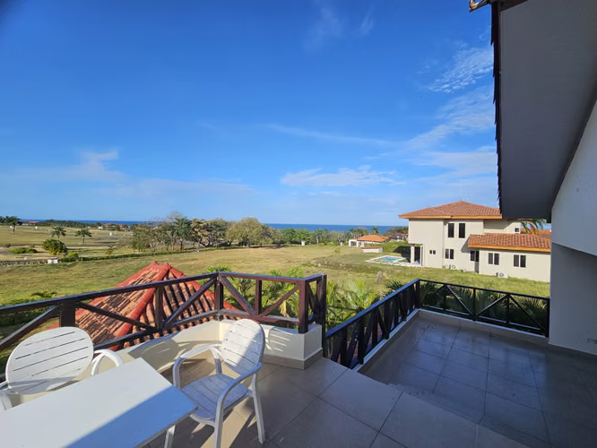 Casa con Vista al Mar en Comunidad Privada – Pedasí