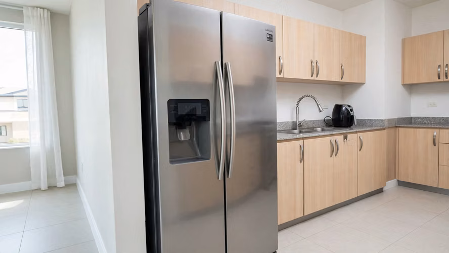 * Apartamento en Chanis I amoblado I 3 rec I con balcon y excelente ubicación