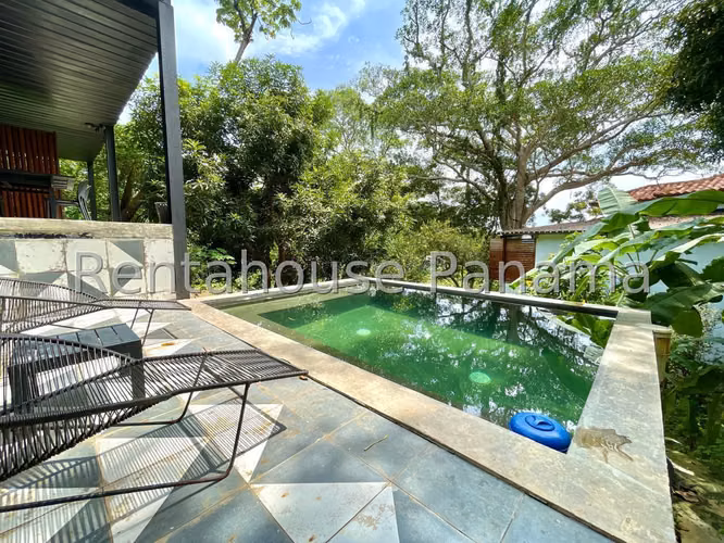 VENTA DE NEGOCIO EN SABOGA