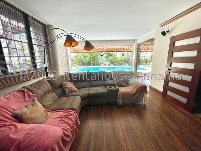 VENTA DE CASA EN VILLA LUCRE  - VILLA LUCRE