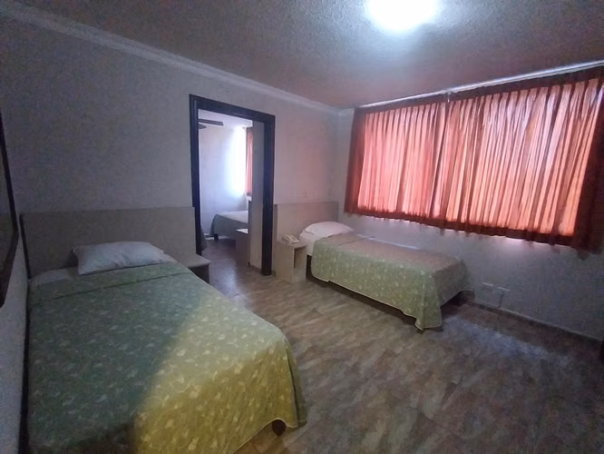 VENTA DE EDIFICIO EN BELLAVISTA  - HOTEL
