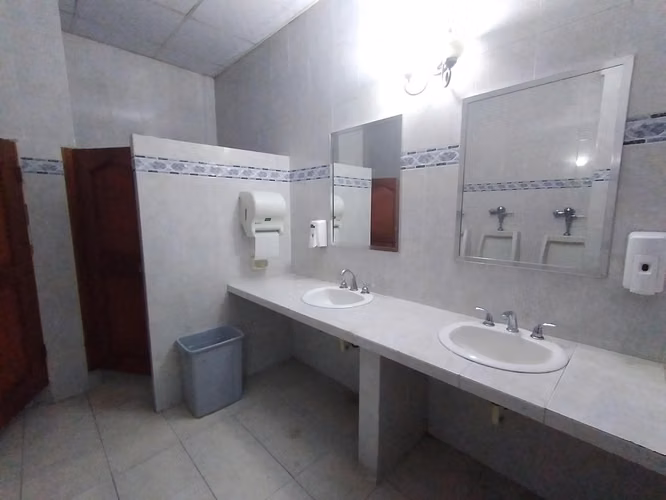 VENTA DE EDIFICIO EN BELLAVISTA  - HOTEL