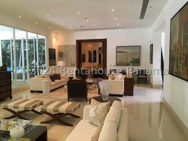 Casa en Venta en Punta Pacífica 24EPP8180
