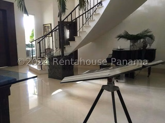 Casa en Venta en Punta Pacífica 24EPP8180