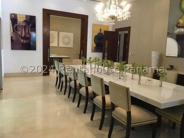 Casa en Venta en Punta Pacífica 24EPP8180