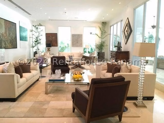Casa en Venta en Punta Pacífica 24EPP8180