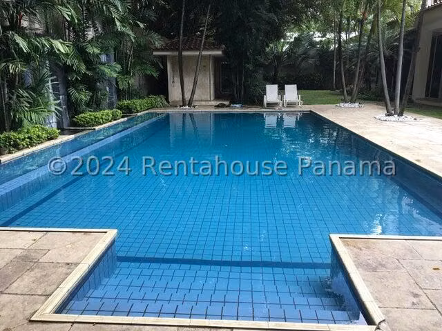 Casa en Venta en Punta Pacífica 24EPP8180