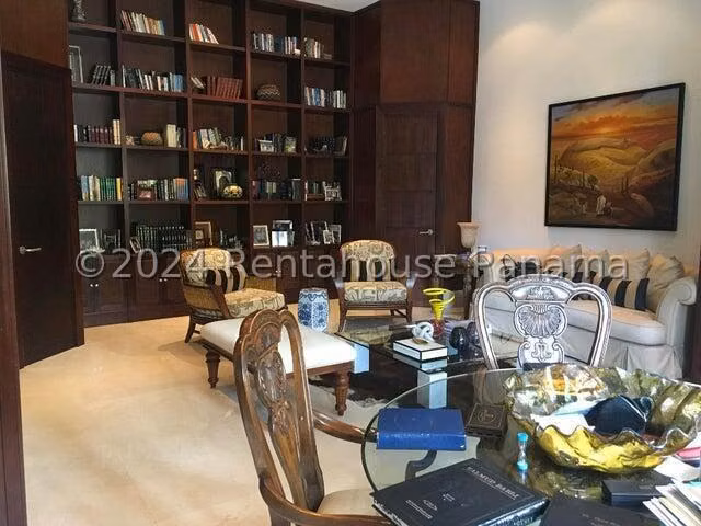 Casa en Venta en Punta Pacífica 24EPP8180