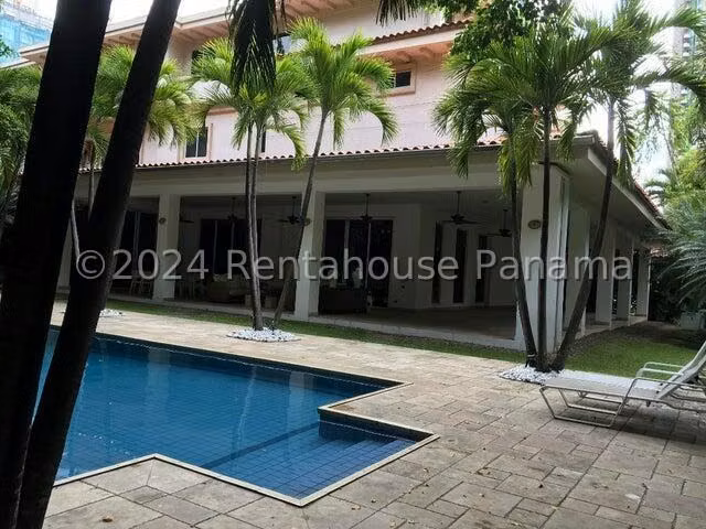 Casa en Venta en Punta Pacífica 24EPP8180