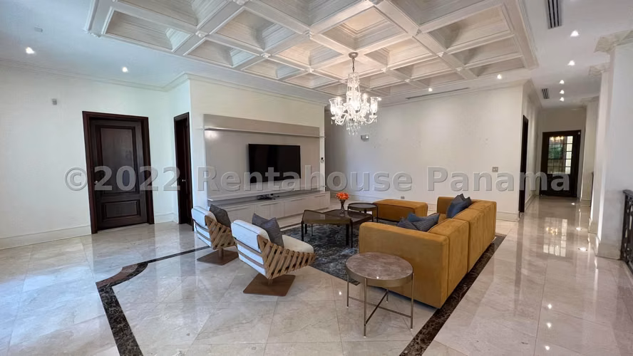 Casa en Venta en Santa María 23EPP4194