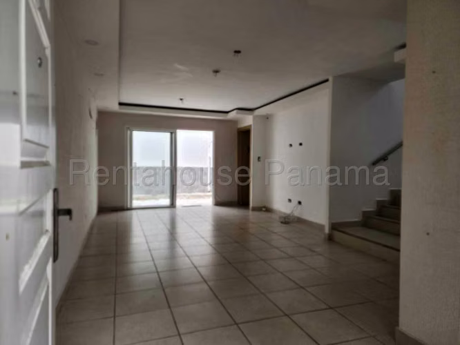 VENTA DE CASA BRISAS DEL GOLF GM