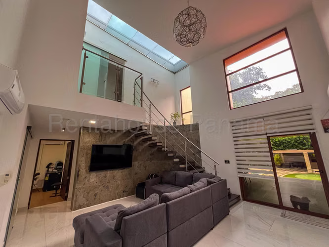 VENTA DE CASA BRISAS DEL GOLF GM