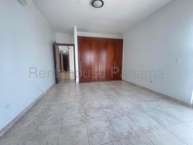 Alquilo Apartamento en Punta Pacifica LC27-189