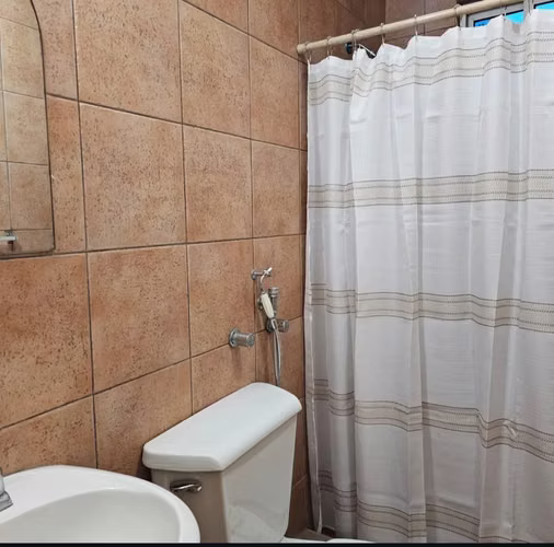 APARTAMENTO EN ALQUILER EN VÍA PORRAS – SAN FRANCISCO (LINEA BLANCA) - Imagen 11
