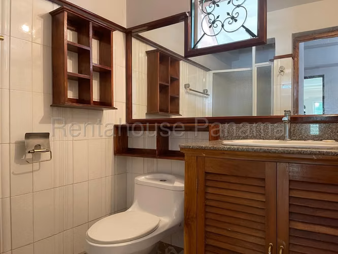 Alquilo Casa en Albrook LC26-5922