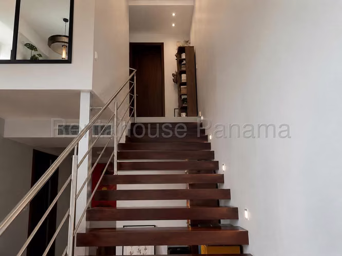 Alquiler de Exclusivo Apartamento en Punta Pacifica 27*576Mfk