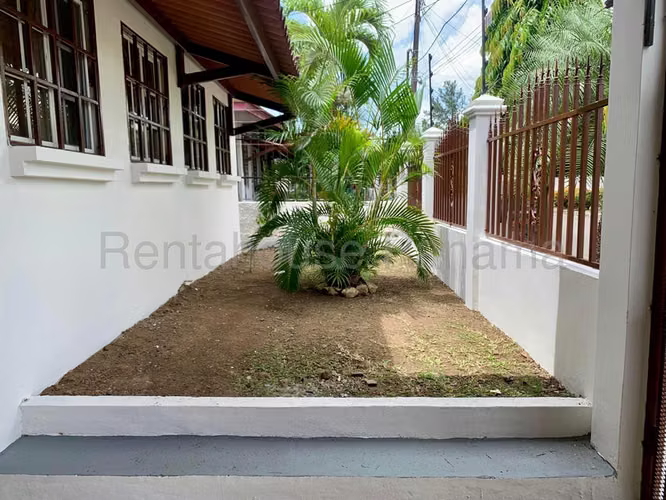 Casa en Alquiler en Hato Pintado YM
