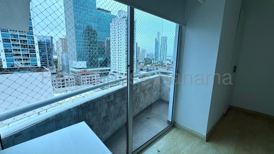 Alquiler de Apartamento Remodelado con finos acabados en Paitilla 27*297Mfk