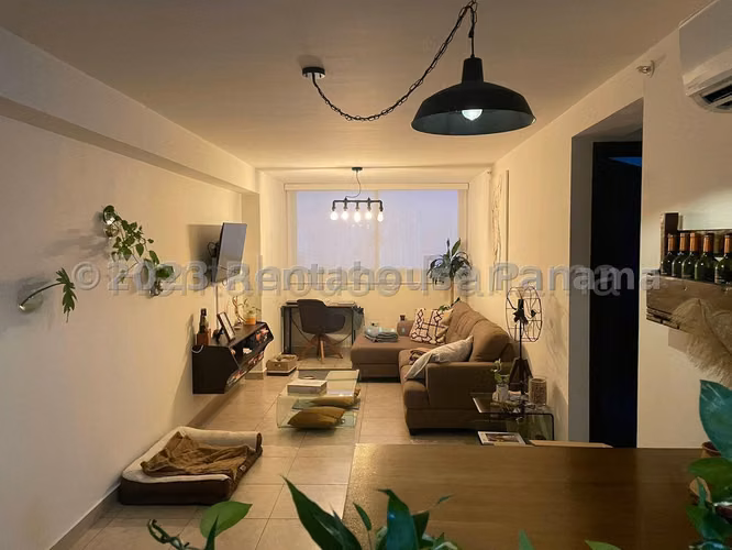 Se Vende Apartamento en Carrasquilla MDV27-857