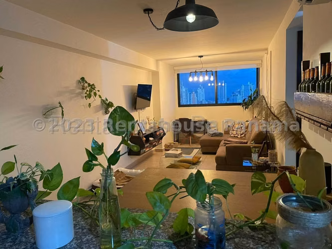 Se Vende Apartamento en Carrasquilla MDV27-857